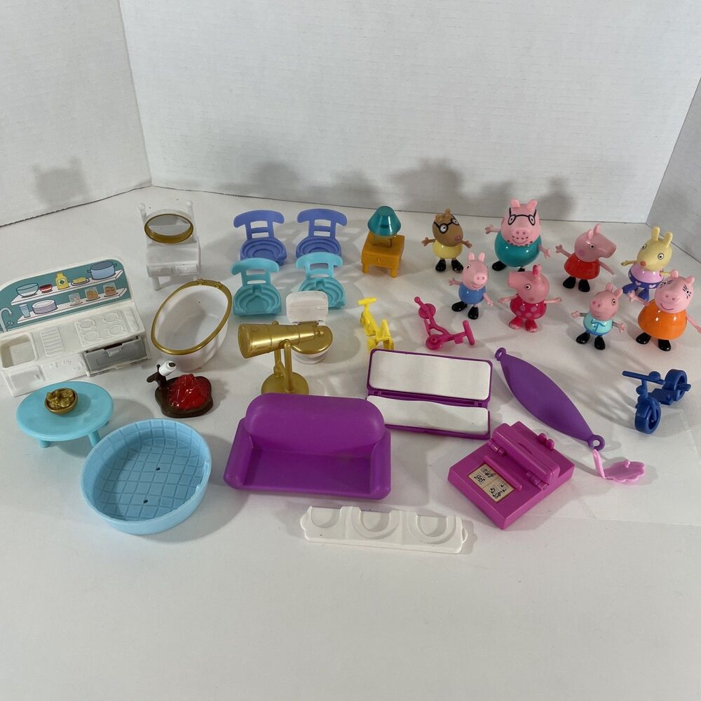 Peppa Pig Figure & Furniture Lot Daddy Pig Mummy Pig George House Accessories